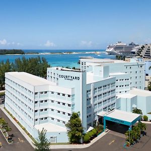 Courtyard By Marriott Nassau Downtown/Junkanoo Beach